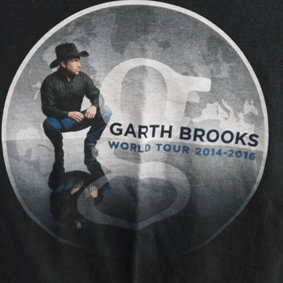 2014-16 Garth Brooks World Tour Concert Shirt - Picture 2 of 4